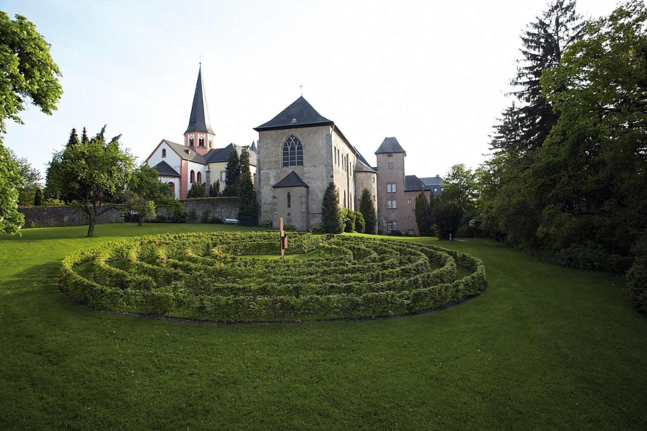 Kloster Steinfeld Gaestehaus Kall Экстерьер фото